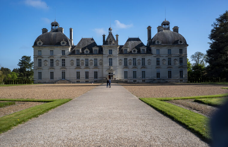 Francie (4) nadivoko – zámek Cheverny, Blois a koupání v Loiře