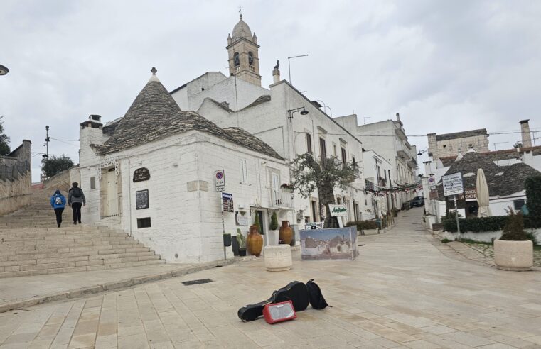 Apulie (5) – Alberobello a Martina Franca aneb 4 troli mezi domky trulli