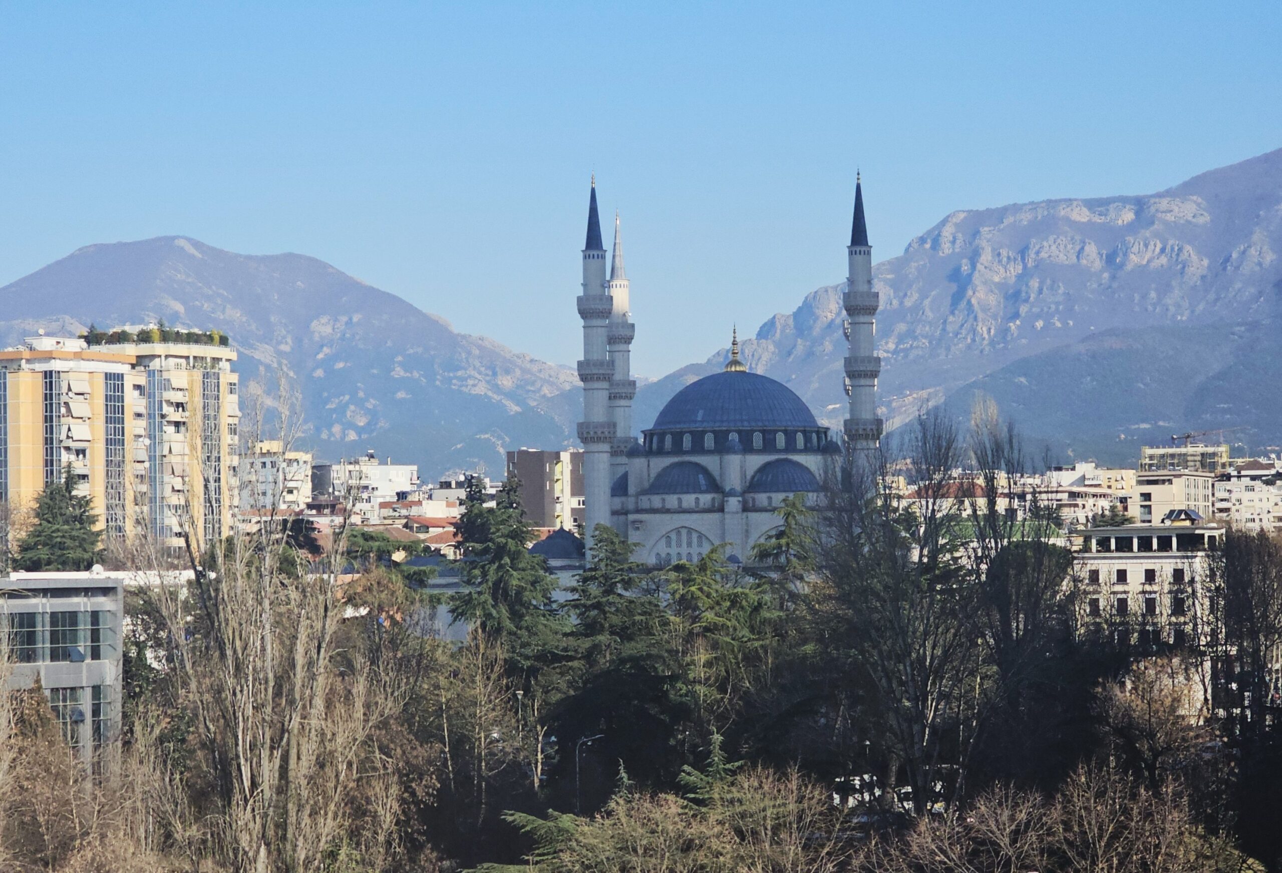 Tirana (4) aneb pěší prohlídka centra